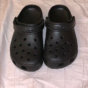 Women’s crocs